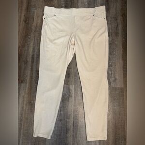 HUE 2X Cream Corduroy Pull On Pants Stretch Ivory Skinny